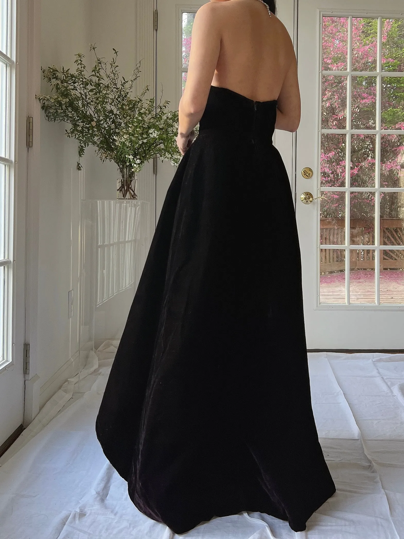 1960s Pauline Trigere Darted Scoop Neck Velvet Gown - XS/S
