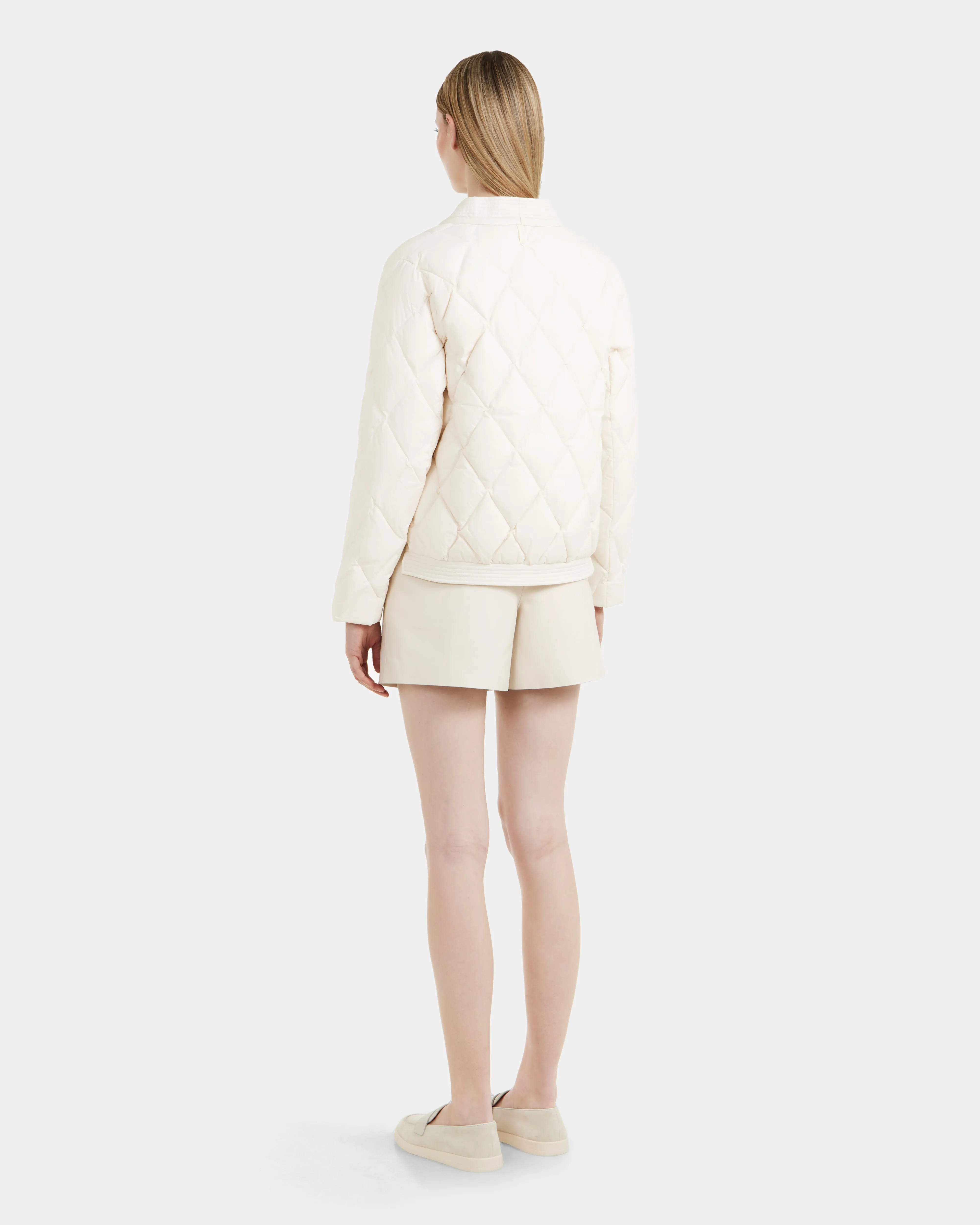 AMYRA - 8125037 Iceland