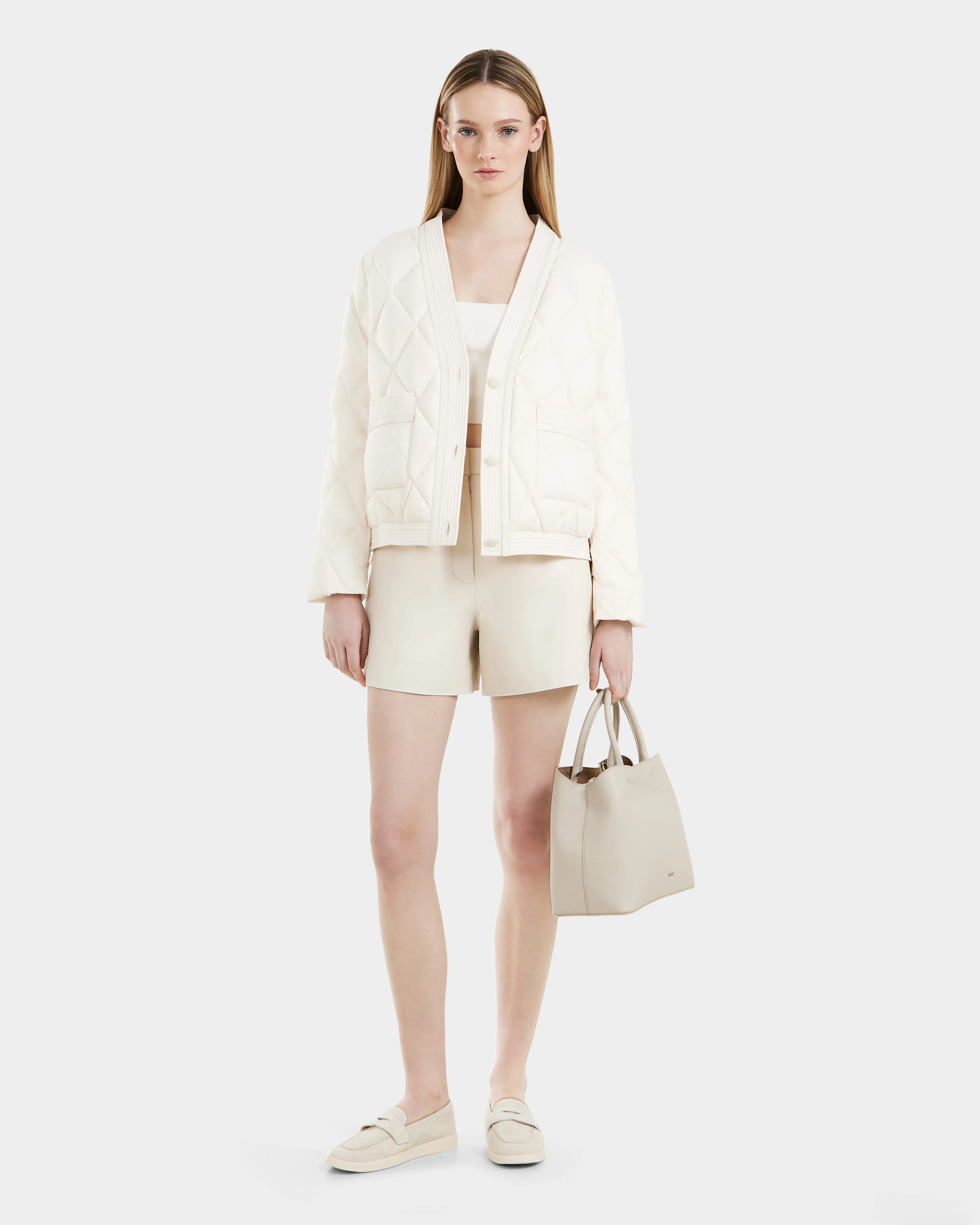 AMYRA - 8125037 Iceland
