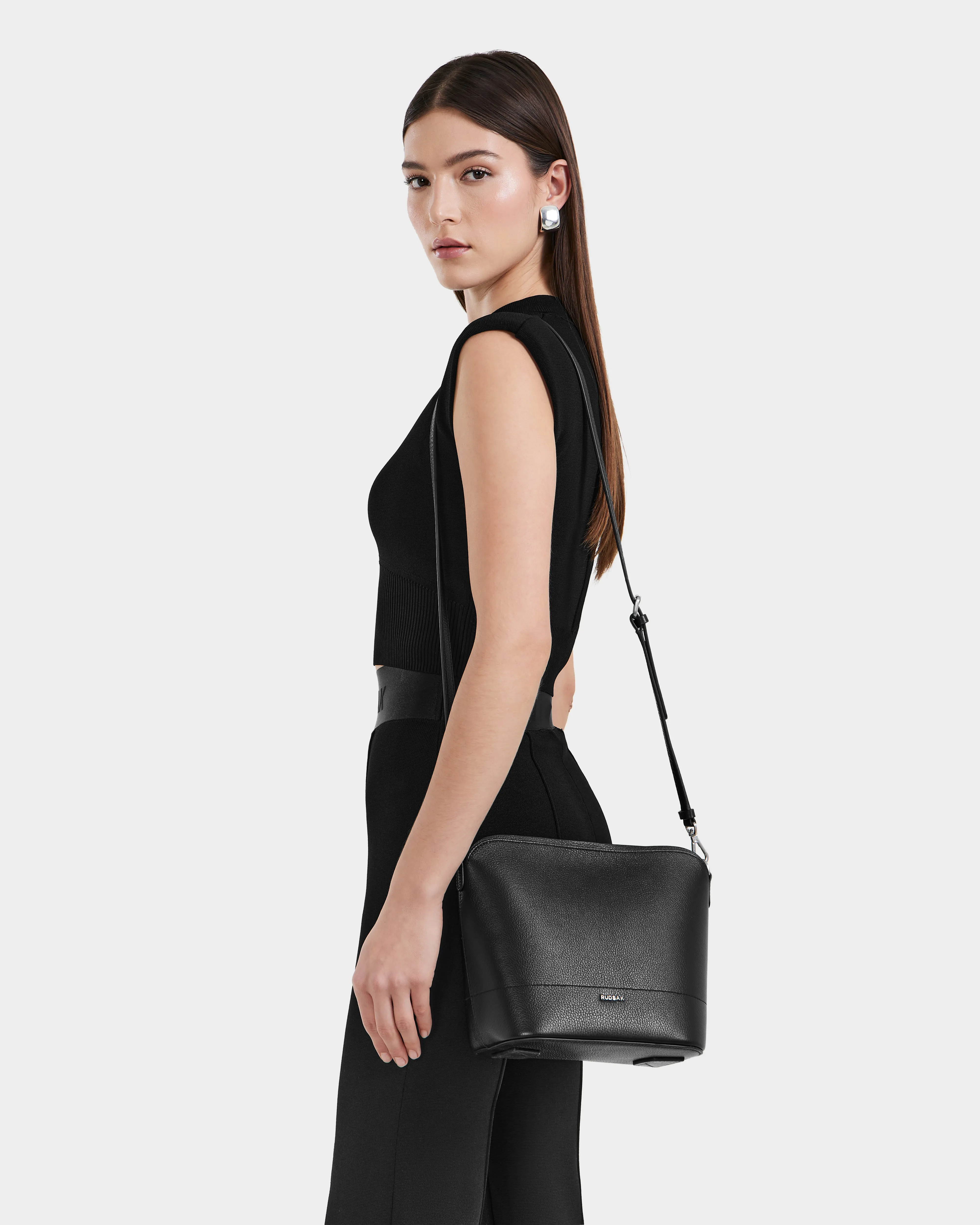 ANIA SM - 8325009 Black