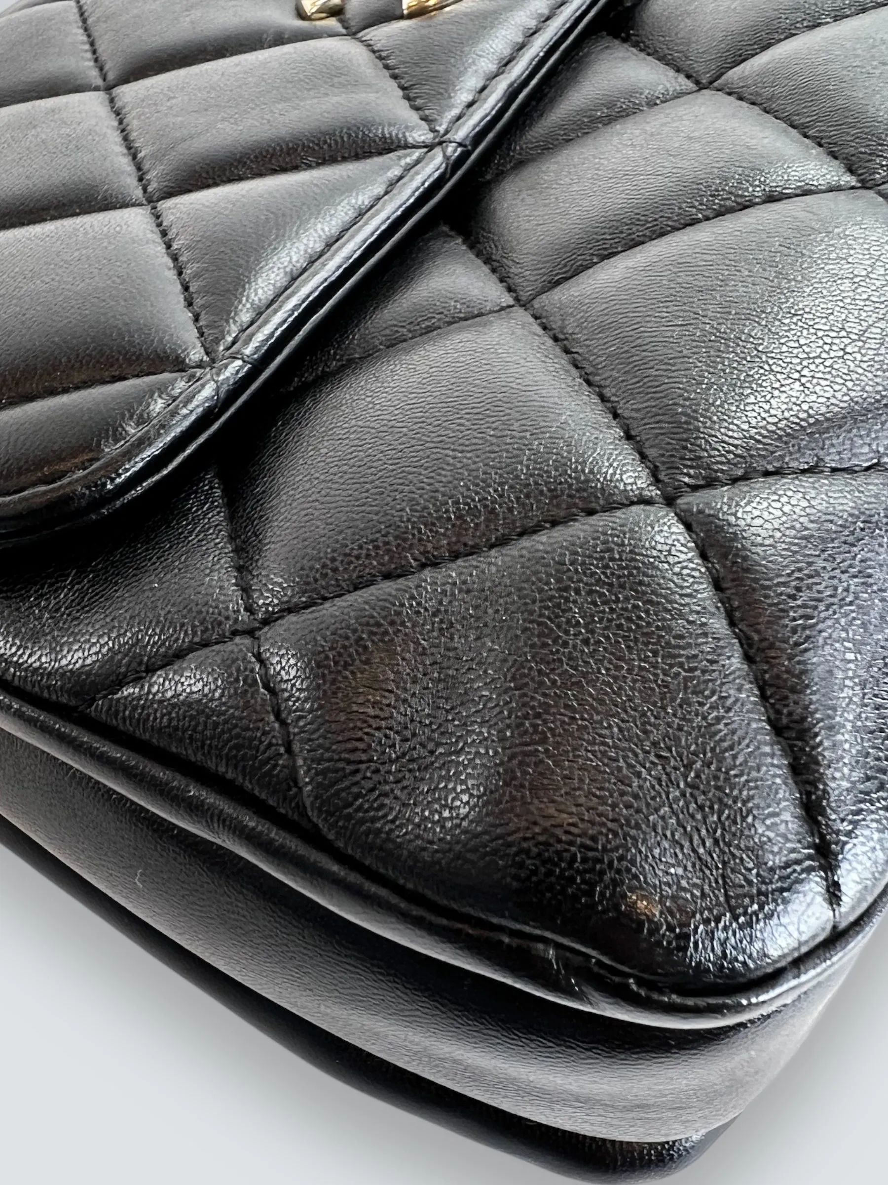 Chanel Black Lambskin Leather Top Handle Trendy Shoulder Bag