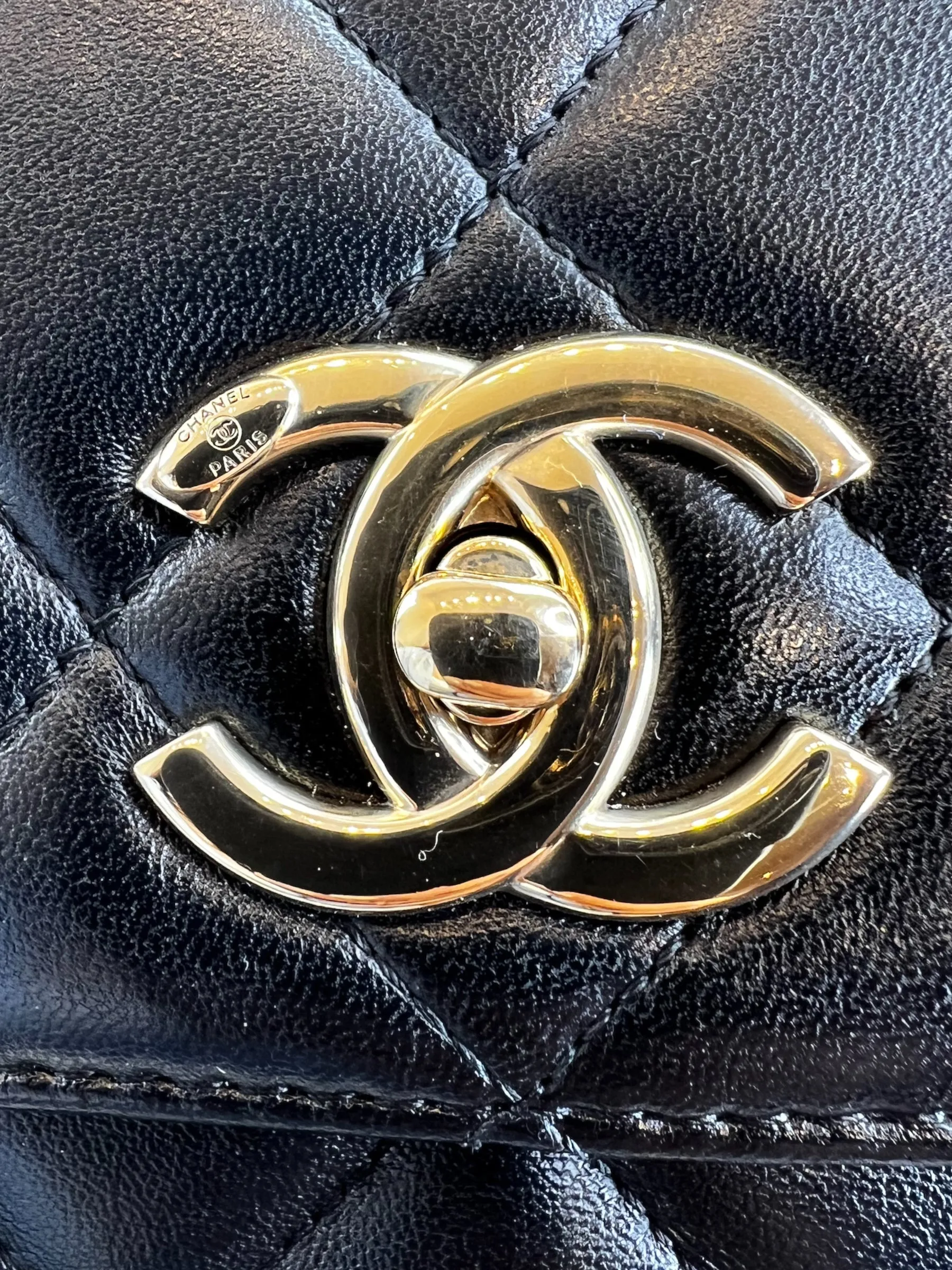 Chanel Black Lambskin Leather Top Handle Trendy Shoulder Bag