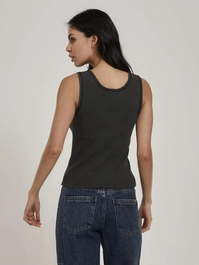 Chariot Oval Singlet - Merch Black