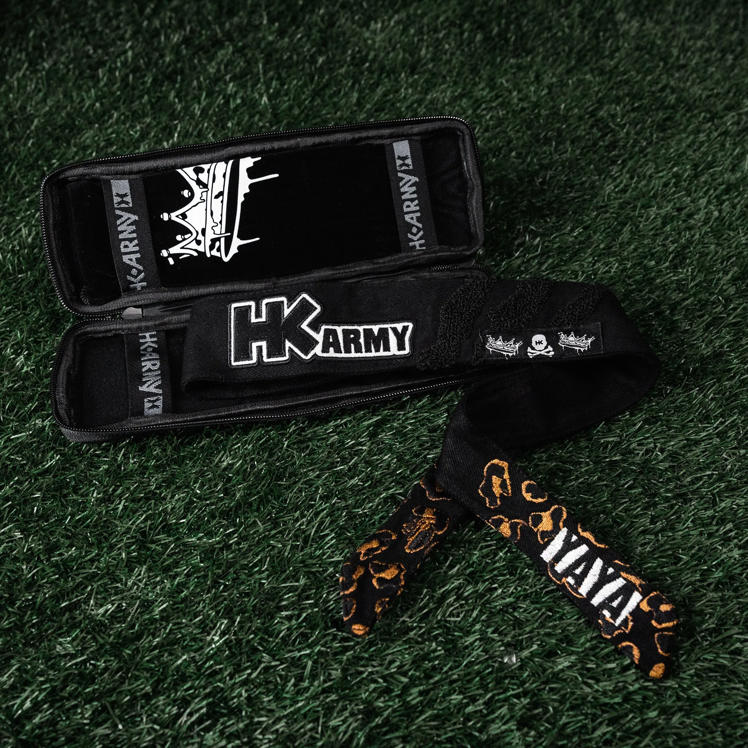 [DEADBOX] Leopard King Clawed - Black/White
