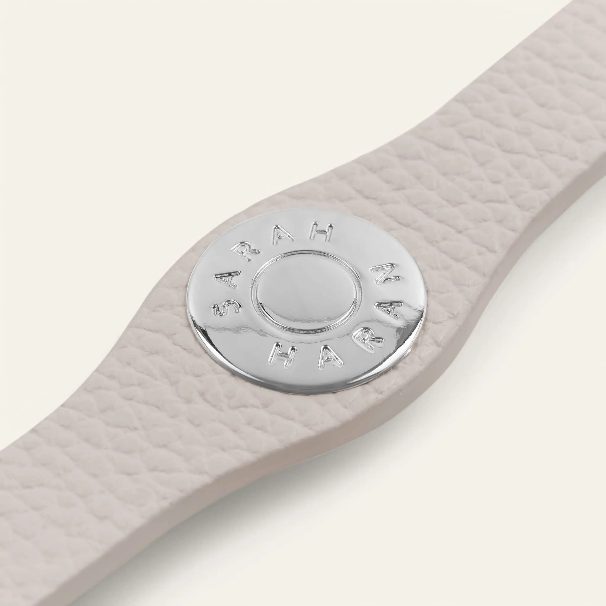 Deco Logo | Porcelain with Silver hardware