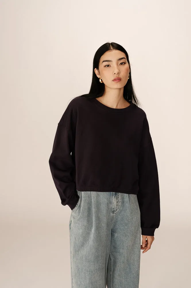 Grace & Mila Podium Marine Cropped Sweatshirt
