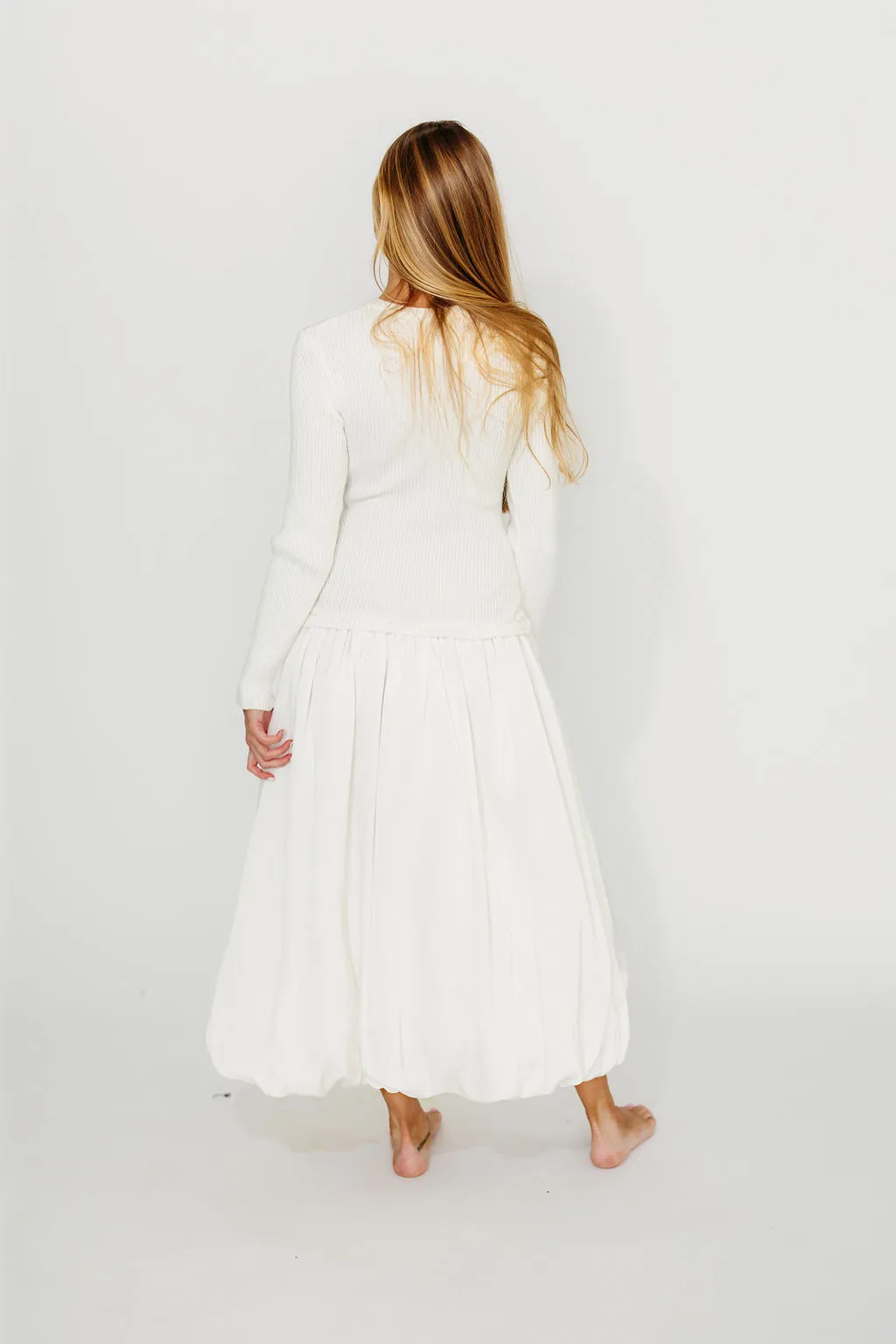 Kerriann Sweater Poplin Mix Maxi Dress in Off-White