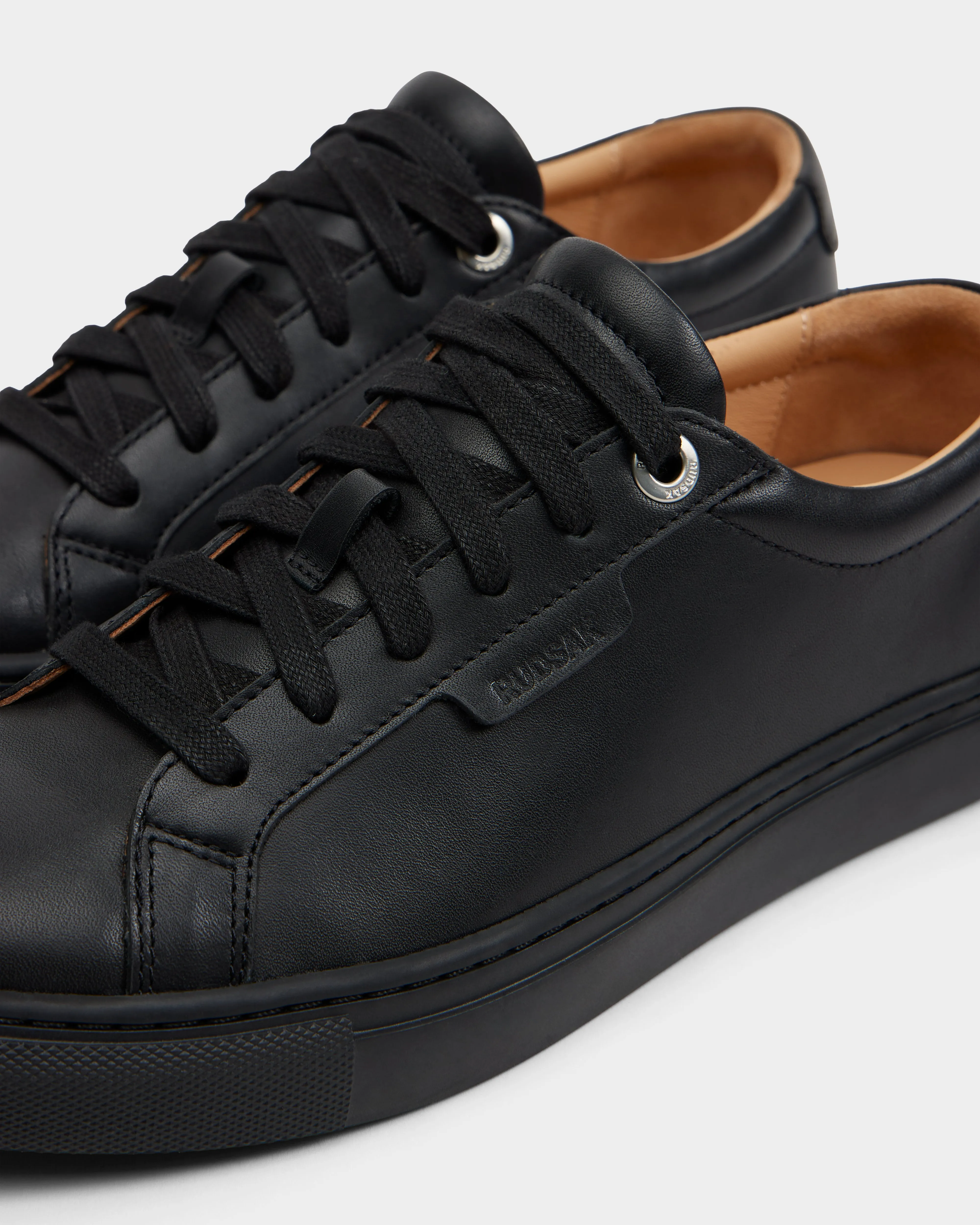 LARIS - 6225000 Black