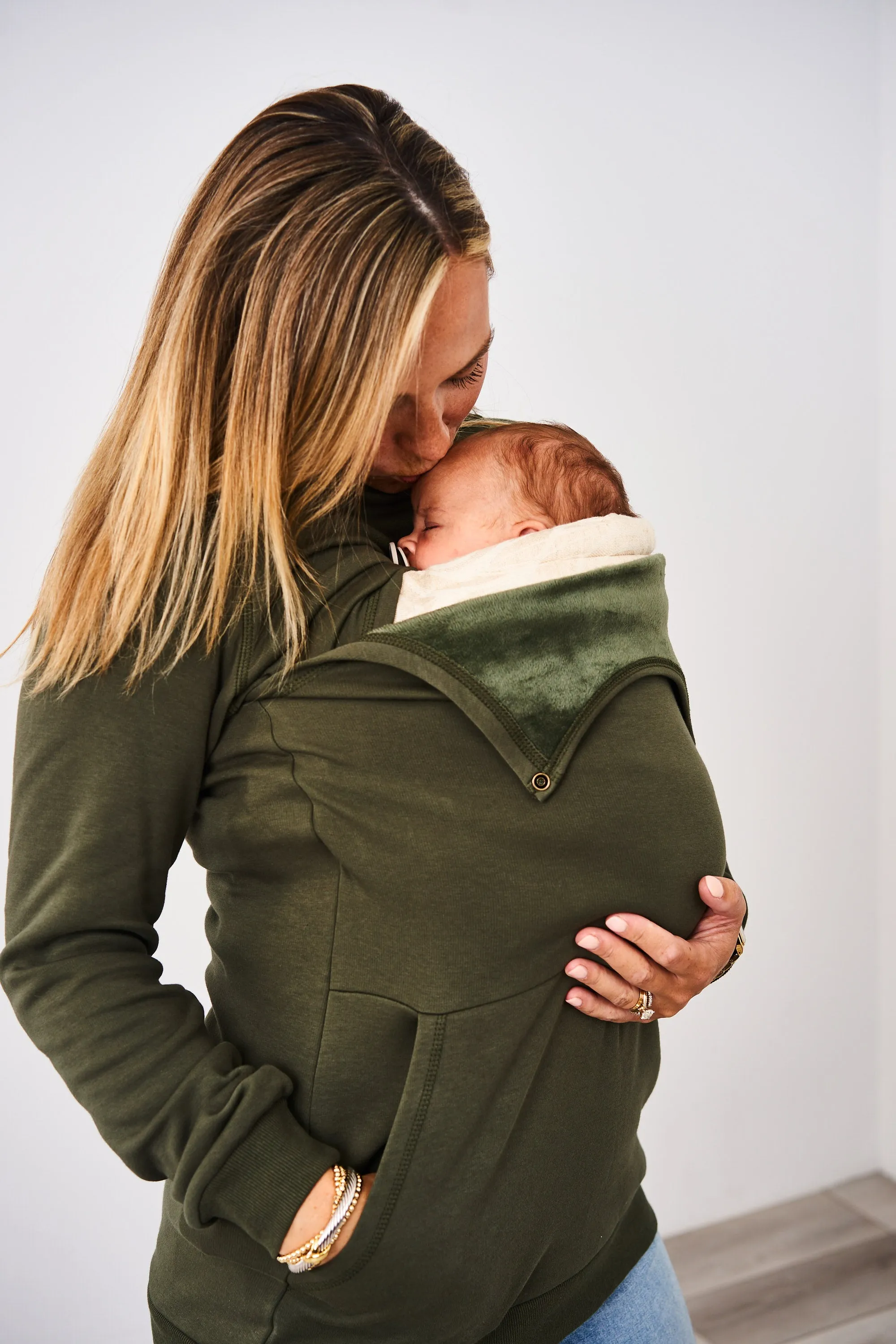 Latched Mama Harbor Snap Nursing Pullover - Final Sale