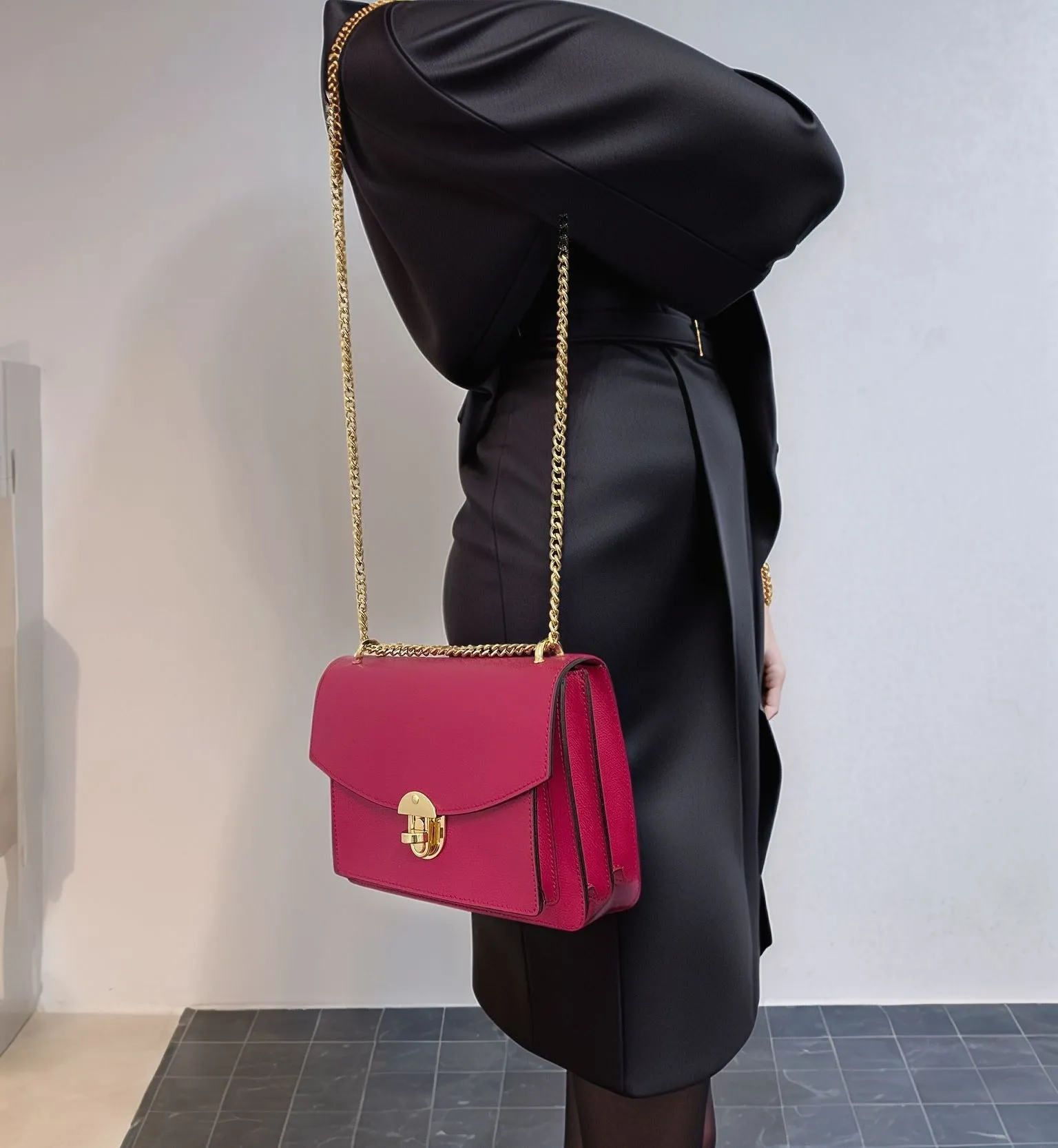 Madox Shoulder Bag