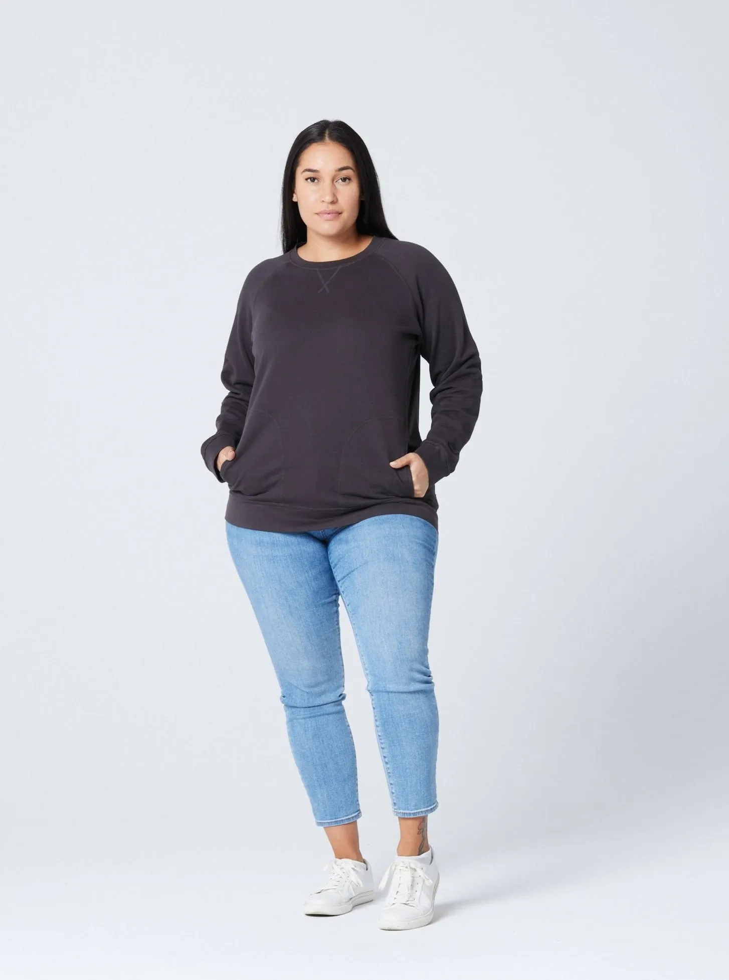 Unisex Pocket Crewneck Sweatshirt - Washed Black