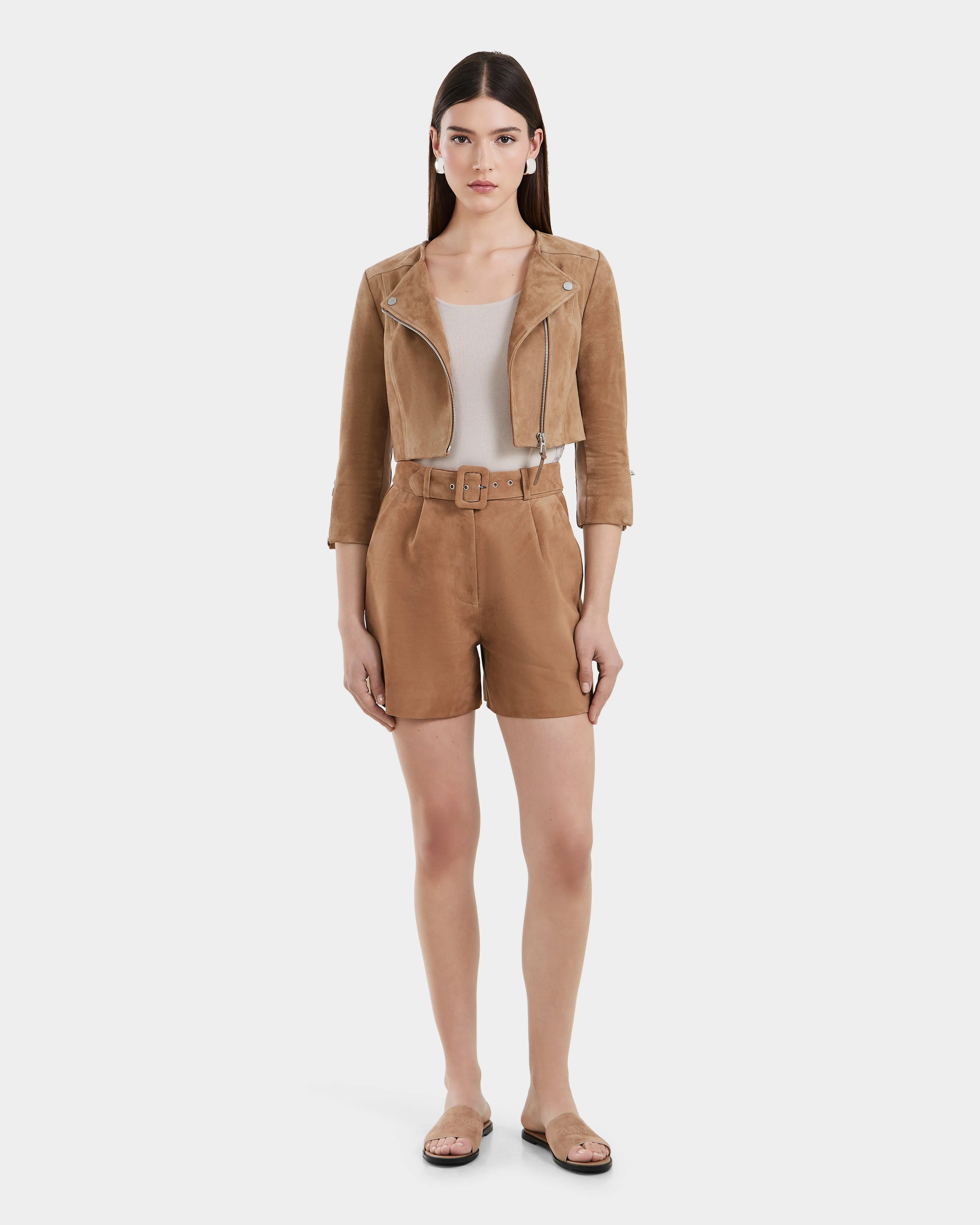 WINNI SU - 8125058 Almond