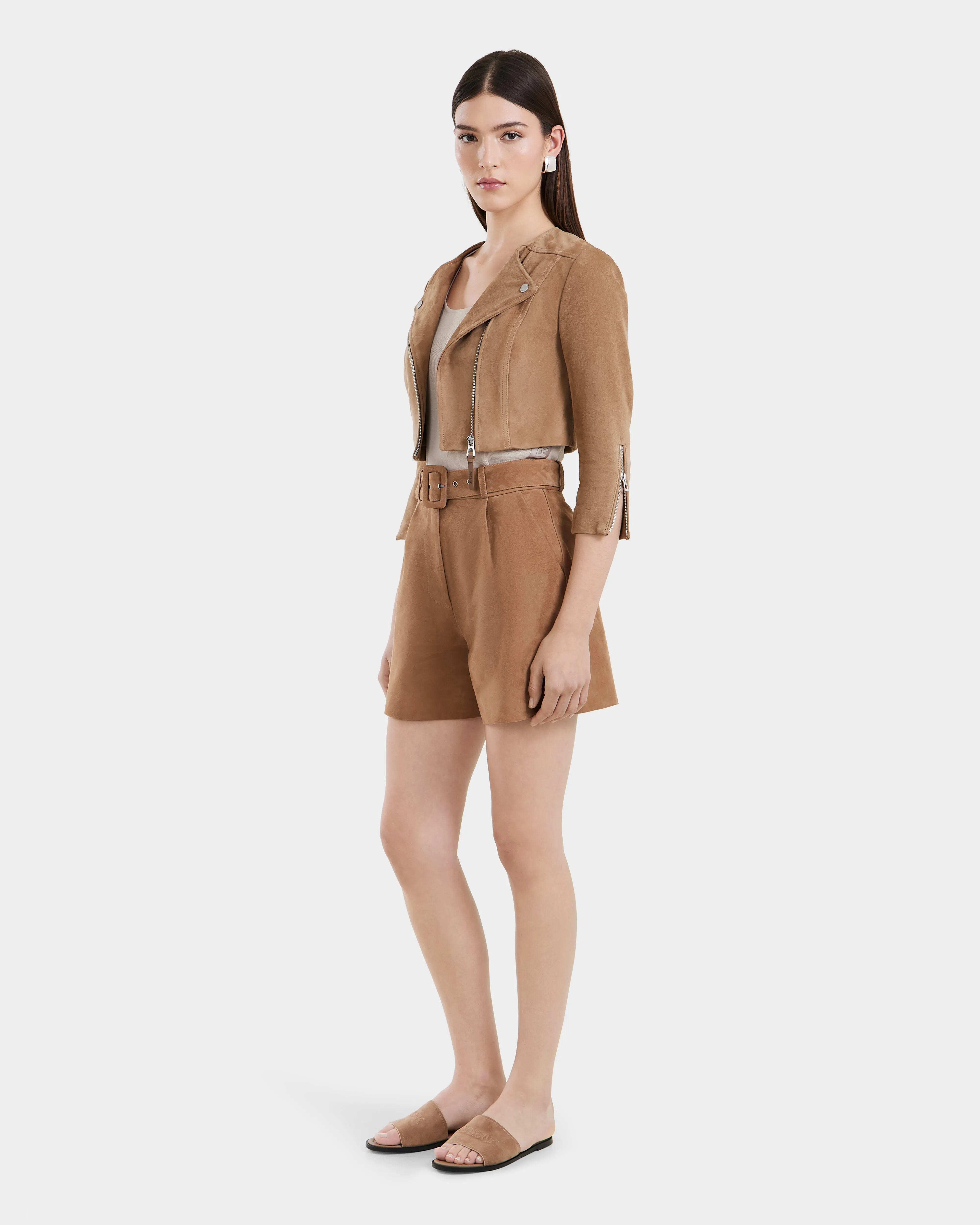 WINNI SU - 8125058 Almond