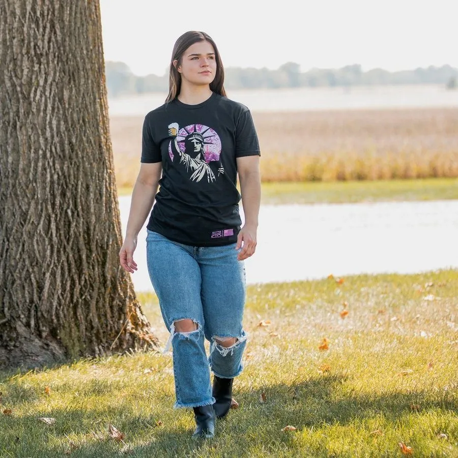 Women's Toast To Freedom Boyfriend Fit T-Shirt - Realtree Extreme®